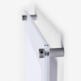 Distancia entre soportes para pósteres de 20 mm