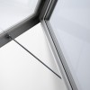 Vitrine en T en cuir gris