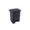 Cubo de basura con pedal