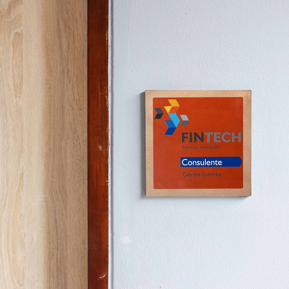 Letreros murales de madera