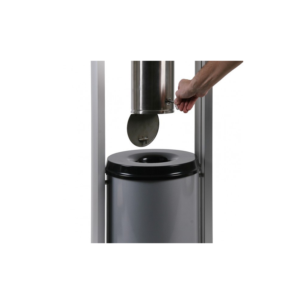 Mesa com cinzeiro de pé| base de aço resistente