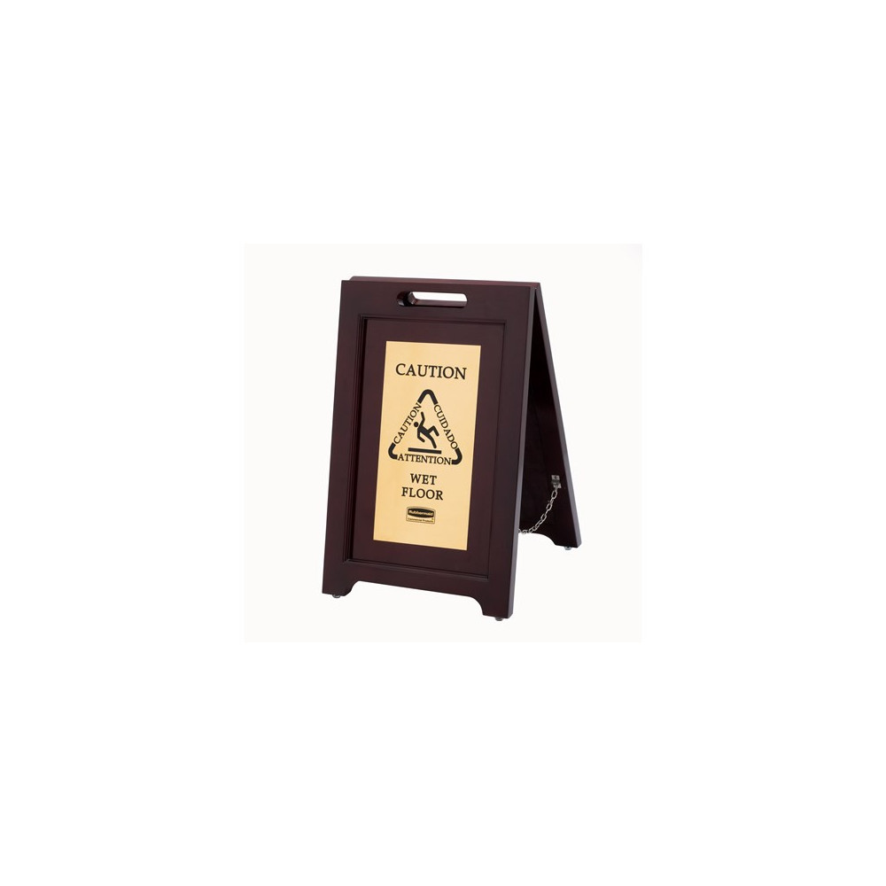 Sinal de "Cuidado Chão Molhado" em Madeira