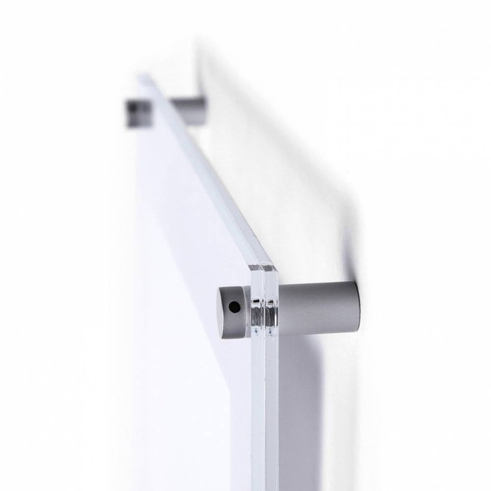 Painel sanduíche para montagem na parede