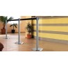 Poteau séparateur chromé avec sangle rétractable noire