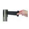 Poteau séparateur chromé avec sangle rétractable noire